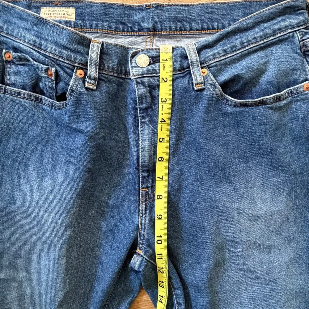Levis Premium 541 Athletic Taper Jeans Mens 32x32 Big E Medium Wash Blue Denim